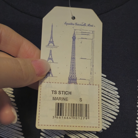 Paris Eiffel Tower T-shirt Adult S - purchased in Paris - Navy and White - Picture 3 of 5